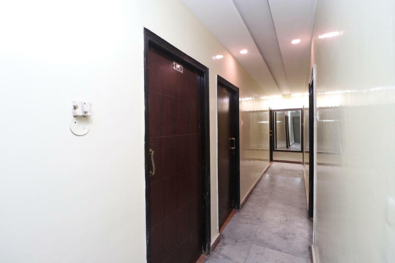 Abadpura Oyo 29852 Hotel Golden View מראה חיצוני תמונה