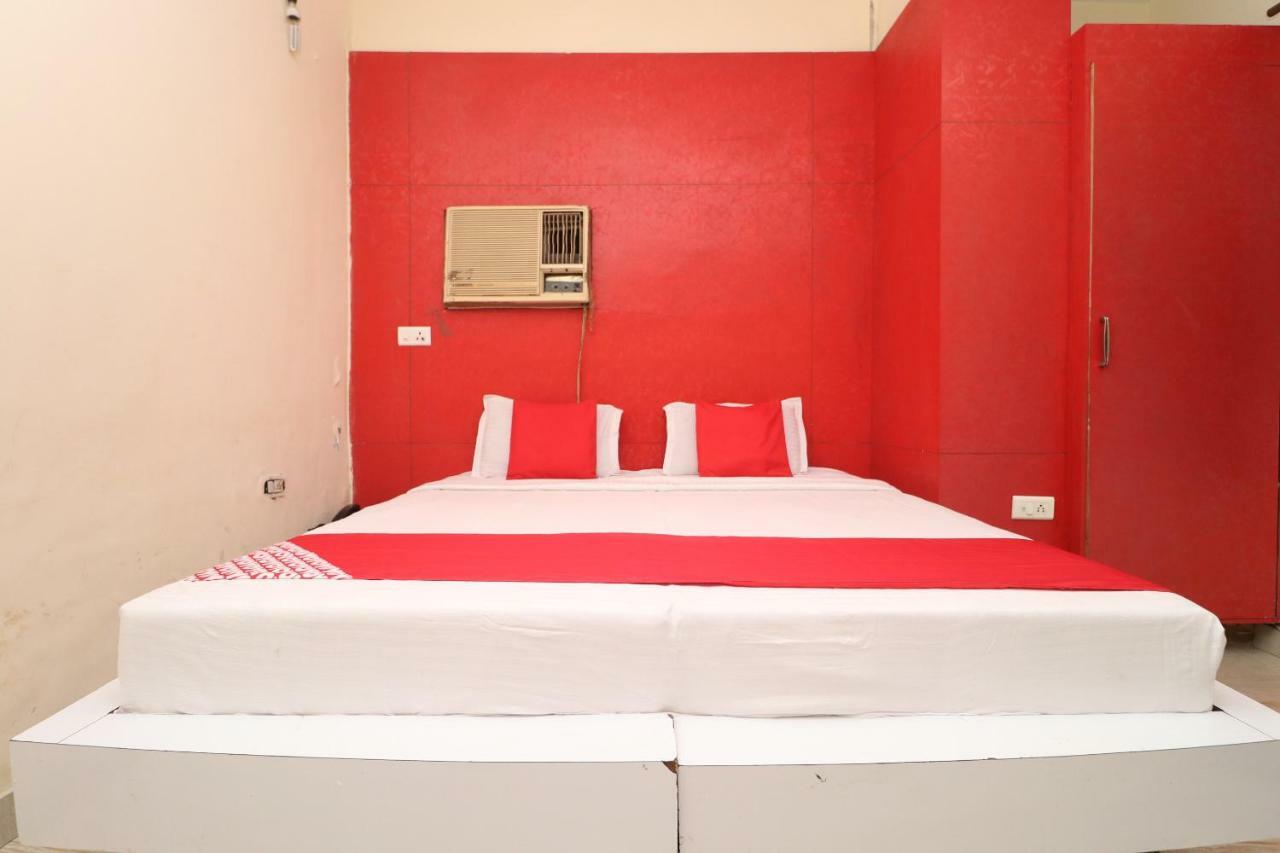 Abadpura Oyo 29852 Hotel Golden View מראה חיצוני תמונה