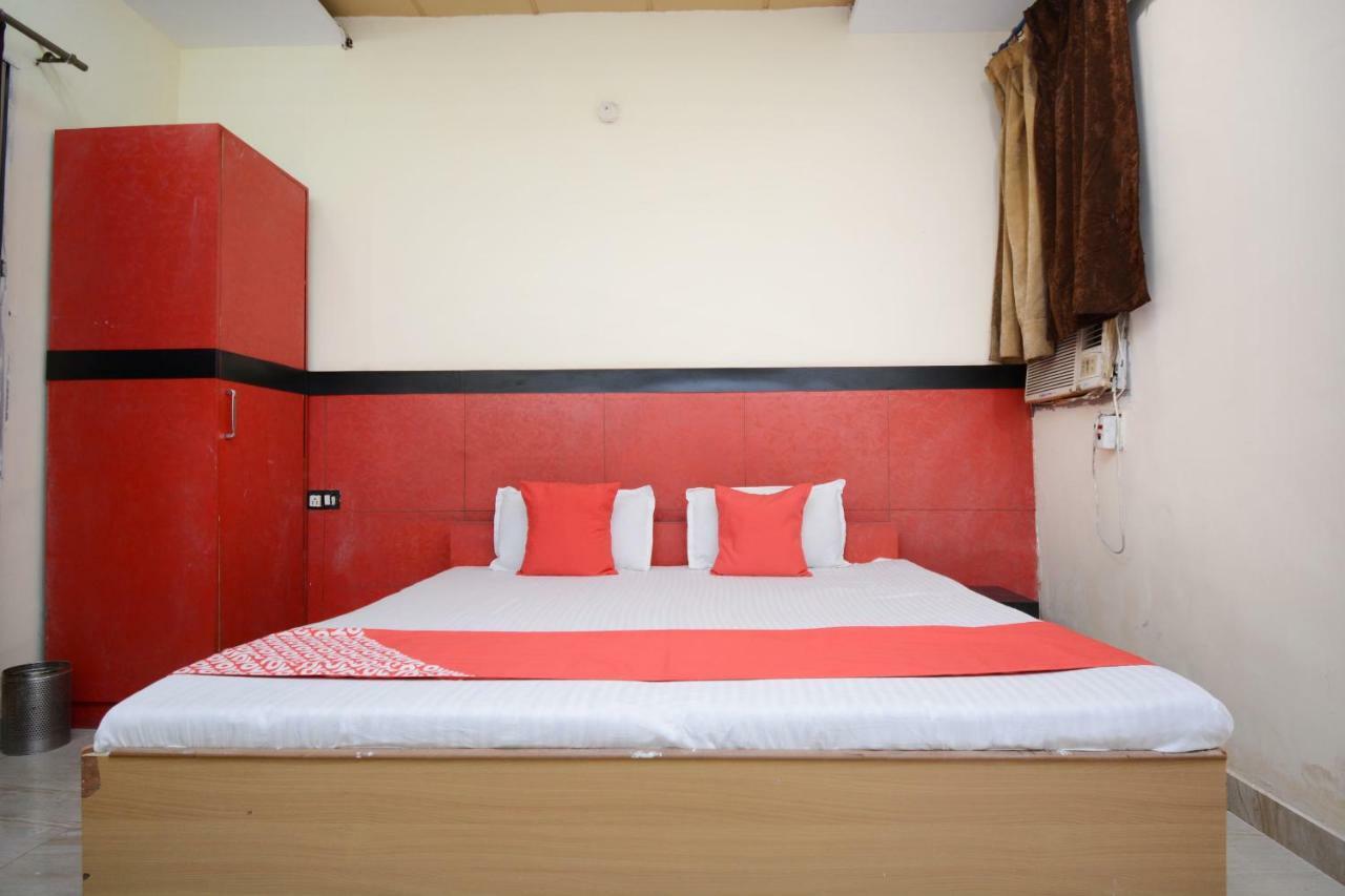 Abadpura Oyo 29852 Hotel Golden View מראה חיצוני תמונה